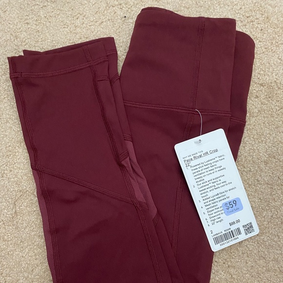 Lululemon High Rise Pace Rival Crop 22” in Burgundy - Picture 1 of 3